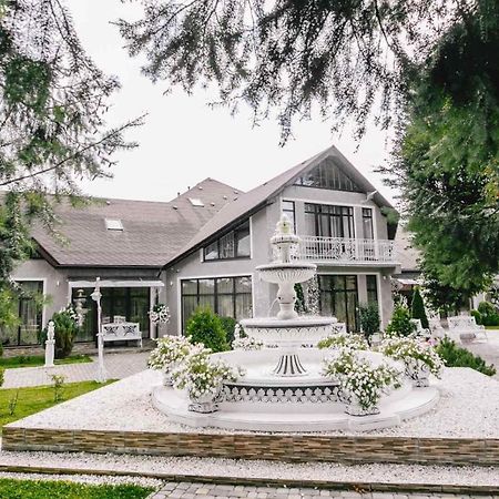 Provans Bohorodchany Exteriér fotografie